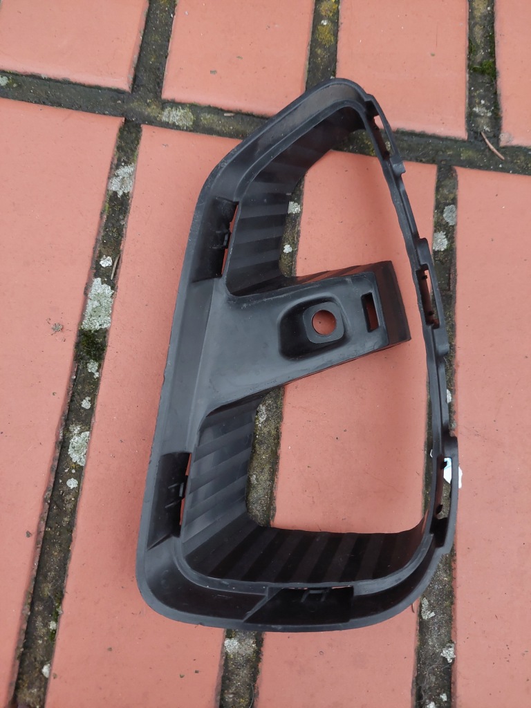 фото №1, Renault captur ii 19- решітка радіатора решітка рамка бампера перед права