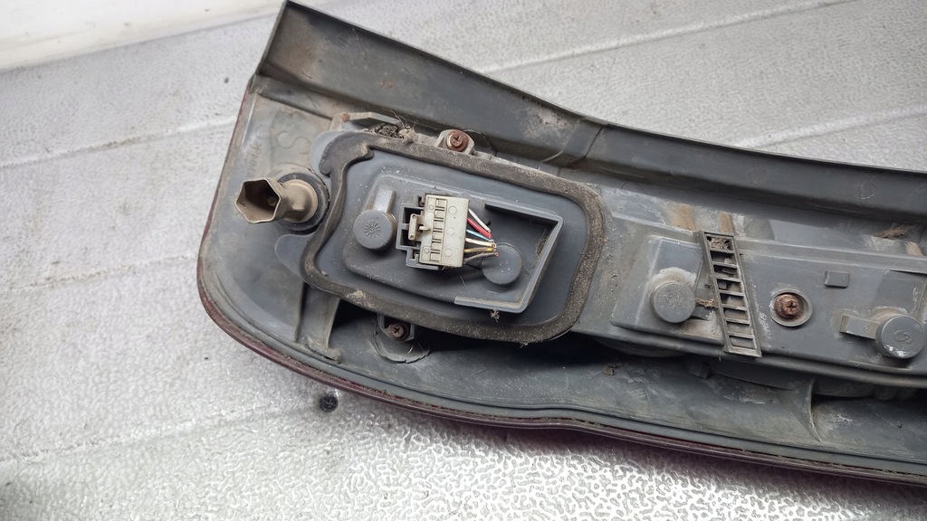 фото №7, Лампа левая задняя fiat punto i 97r