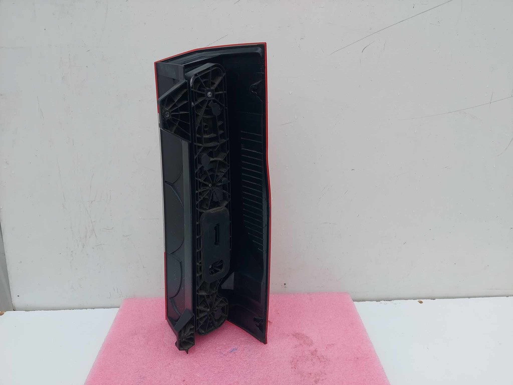 фото №7, Mercedes sprinter 910 лампа левая задняя задняя обычная