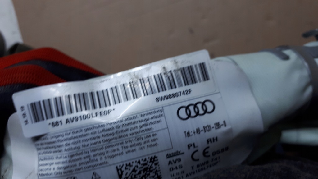 фото №15, A4 b9 lift шторка безпеки права подушка безпеки 8w9880742f kombi