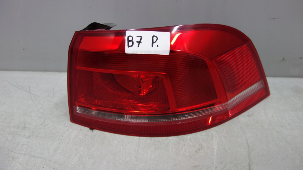 фото №1, Vw passat b7 kombi лампа задняя правая 3af945095c