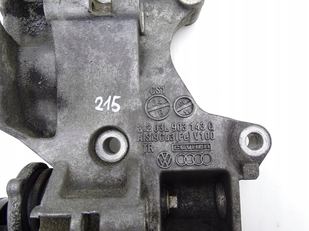 фото №11, Кронштейн кронштейн генератора vw scirocco iii 2.0 tdi