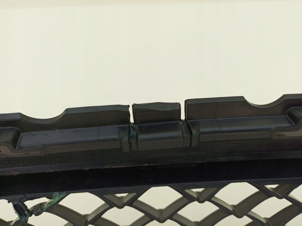 Mercedes glb x247 w247 2019- спойлер накладка бампера перед a2478858100 с Разборки