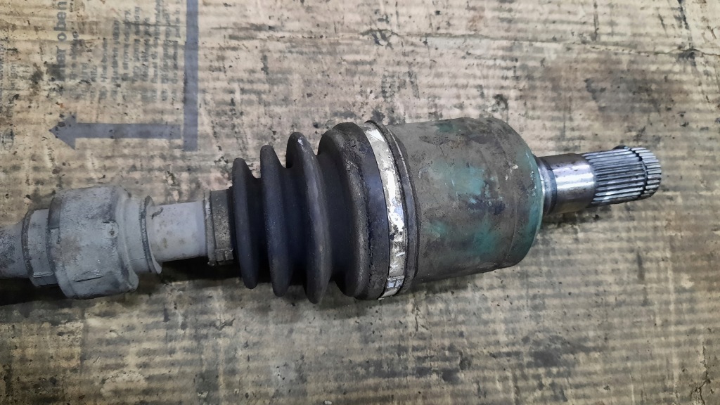 фото №3, Привідний вал ліва mazda 6 2.0d 02r