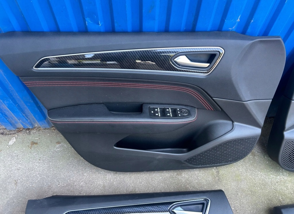 фото №7, Renault arkana rs сидіння заднє сидіння обшивки комплект czerwona nić