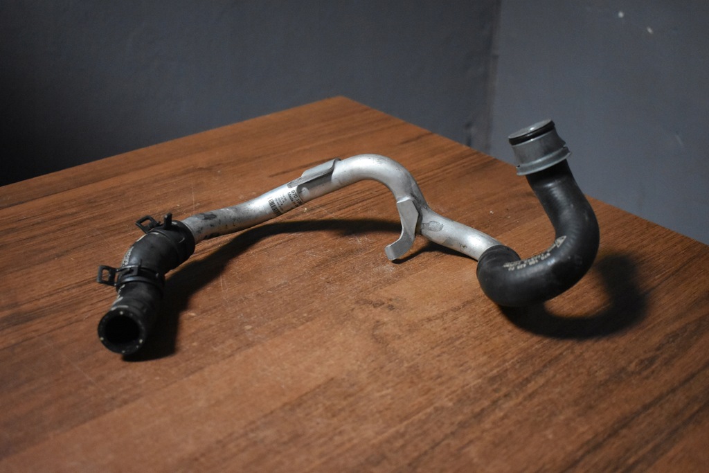 фото №1, Idealny шланг wody porsche panamera 970 1