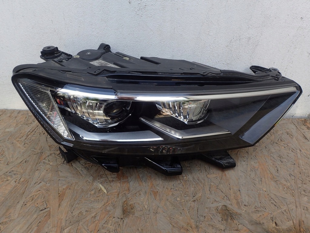 фото №1, Лампа правая правый full led vw t roc a11 2ga941036h