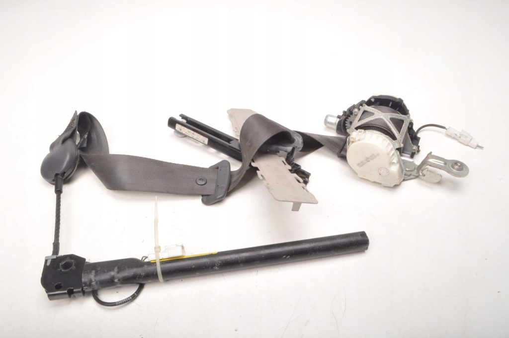 Купить Renault clio 3 ремень безопасности правая  перед 34006759 8200454674