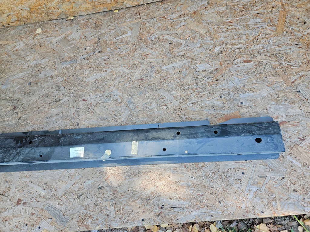 фото №3, Audi q7 8r порог левый внутренний