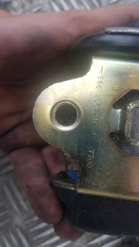 фото №9, Audi a8 d2 pas безпеки правий задня