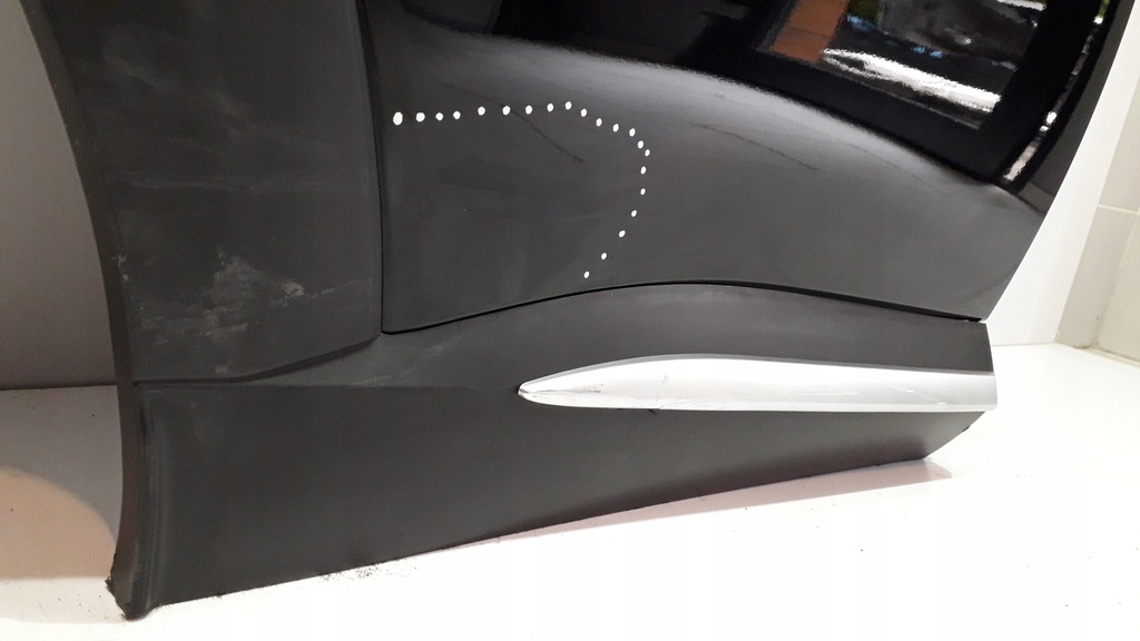 фото №12, Mazda оригинальный номер d10e72010 дверь