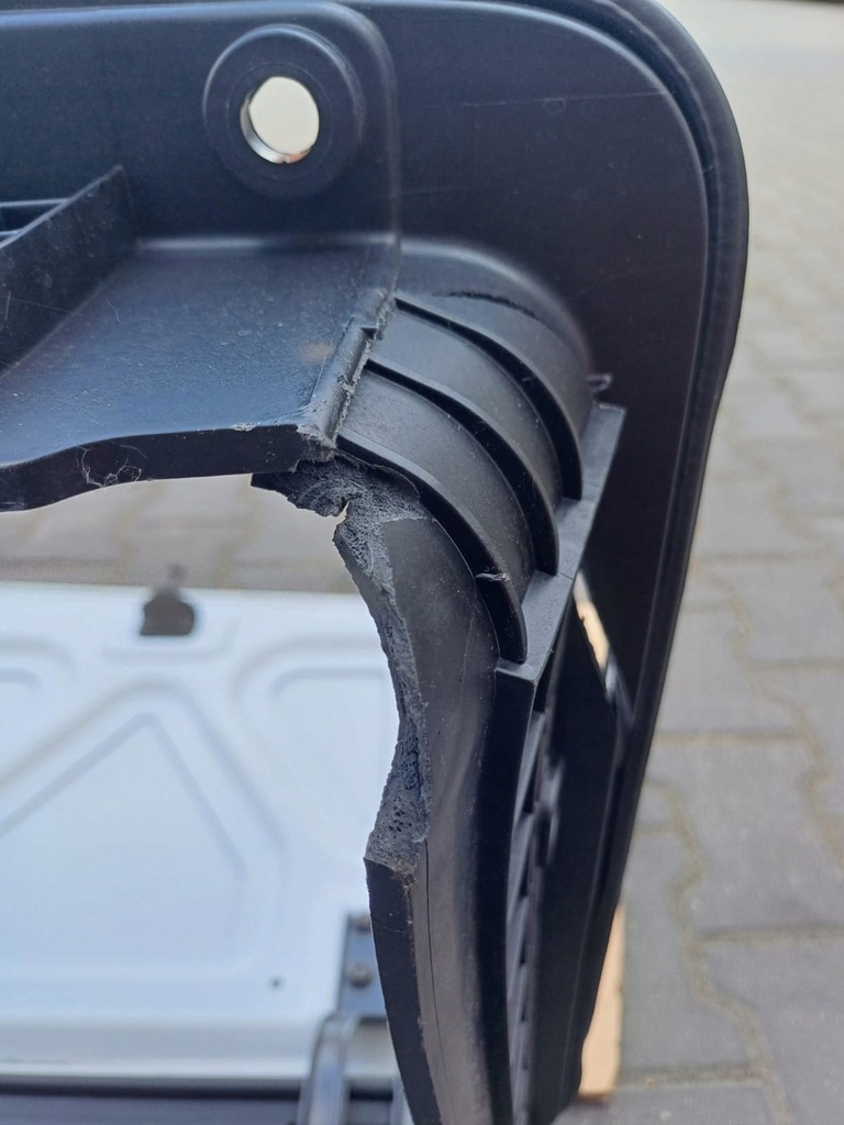 фото №10, Крышка багажника крышка рамка бардачка бокового кабины левая scania r s ntg euro 6 2020r