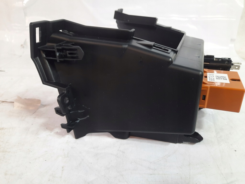 фото №8, Subaru crosstrek 17-22 панель консоли port usb 66273fl01a usa