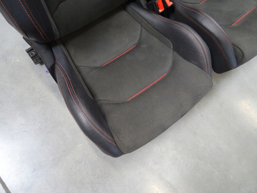 фото №7, 2016-23 camaro zl1 cabrio recaro сиденья сиденье заднее сиденье спинка кожаный кожа