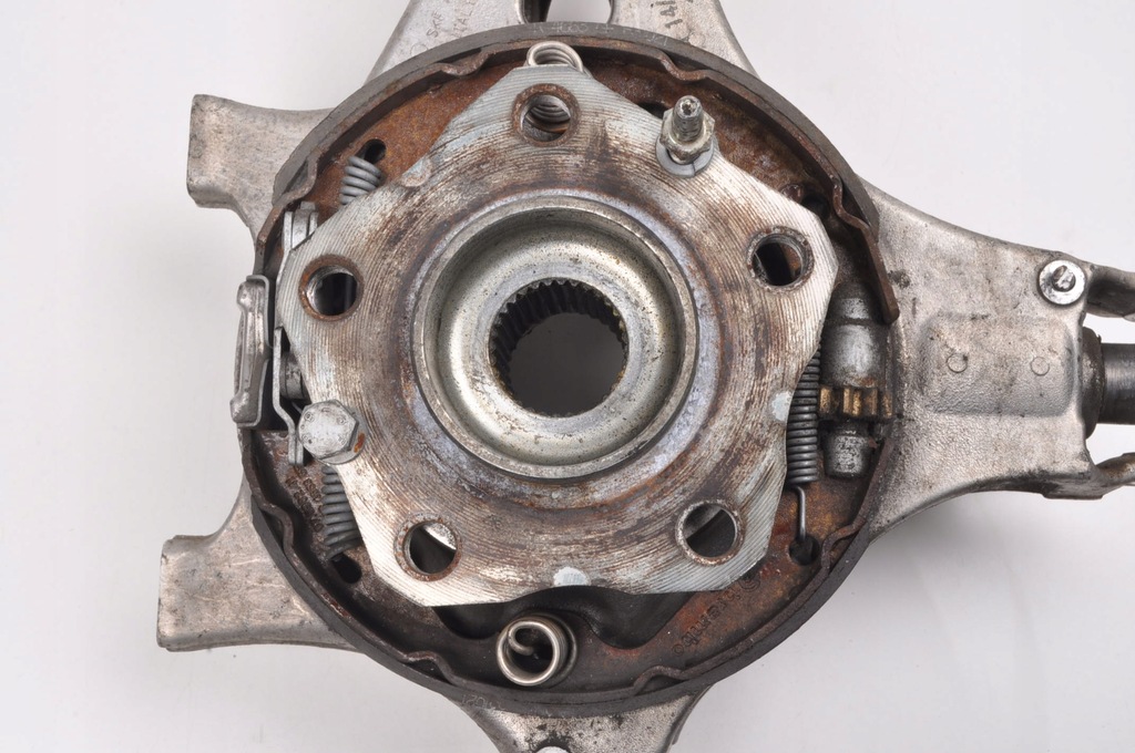 фото №12, Ferrari california 4.3 поворотный кулак левый задняя 28a34101 238468