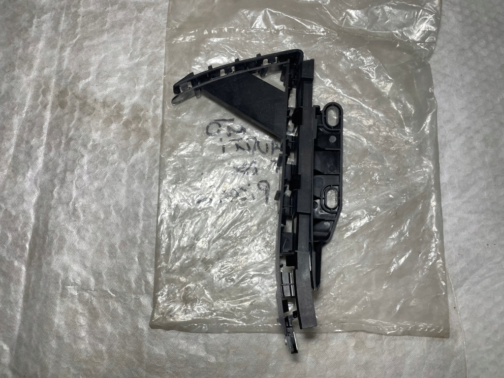 фото №10, Новый оригинальный направляющая кронштейн бампера citroen c4 picasso i правый перед