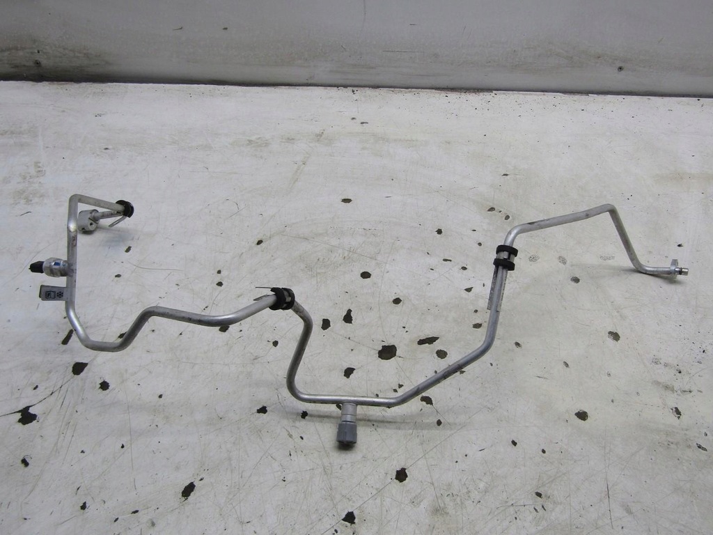 фото №1, Шланг трубка кондиціонера 1.0 tce dacia duster ii 924404480r