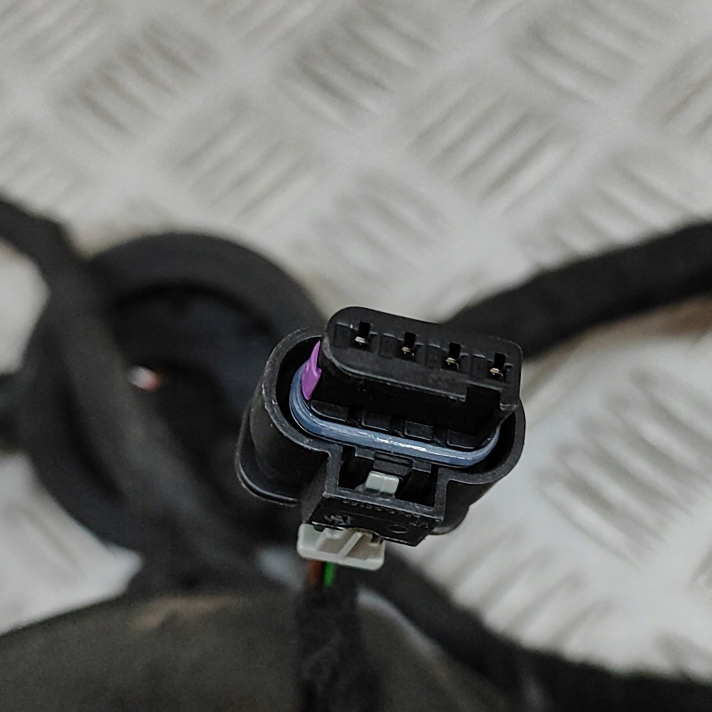 фото №6, Audi e-tron 2019 левая сторона жгут трубопровод дверь передних