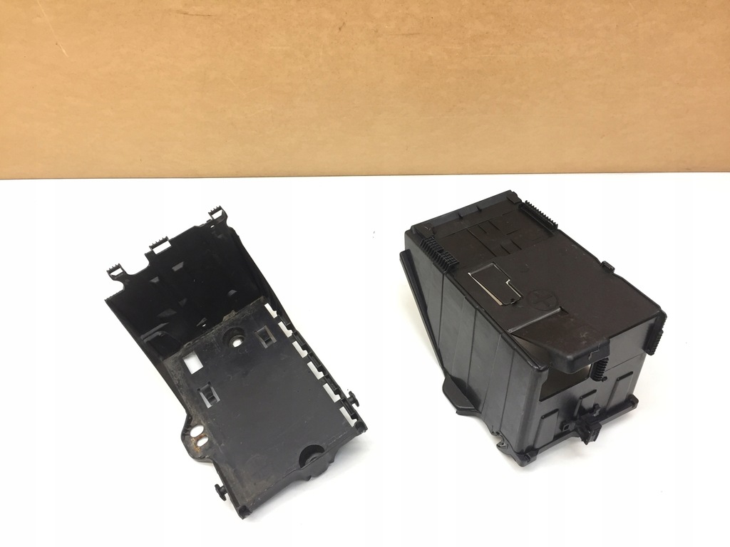 фото №1, C4 picasso i корпус основание аккумулятор