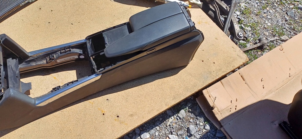 фото №9, Mercedes w212 туннель подлокотник шторка europa