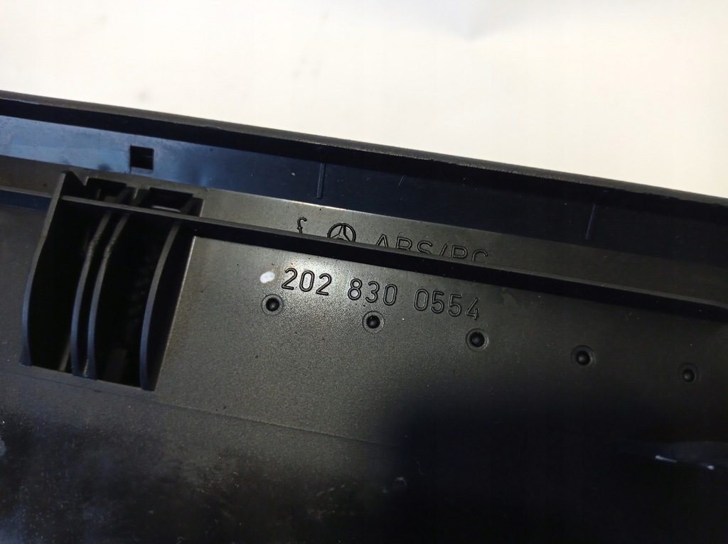 фото №6, Решітка обдув середня mercedes w202 2028300554