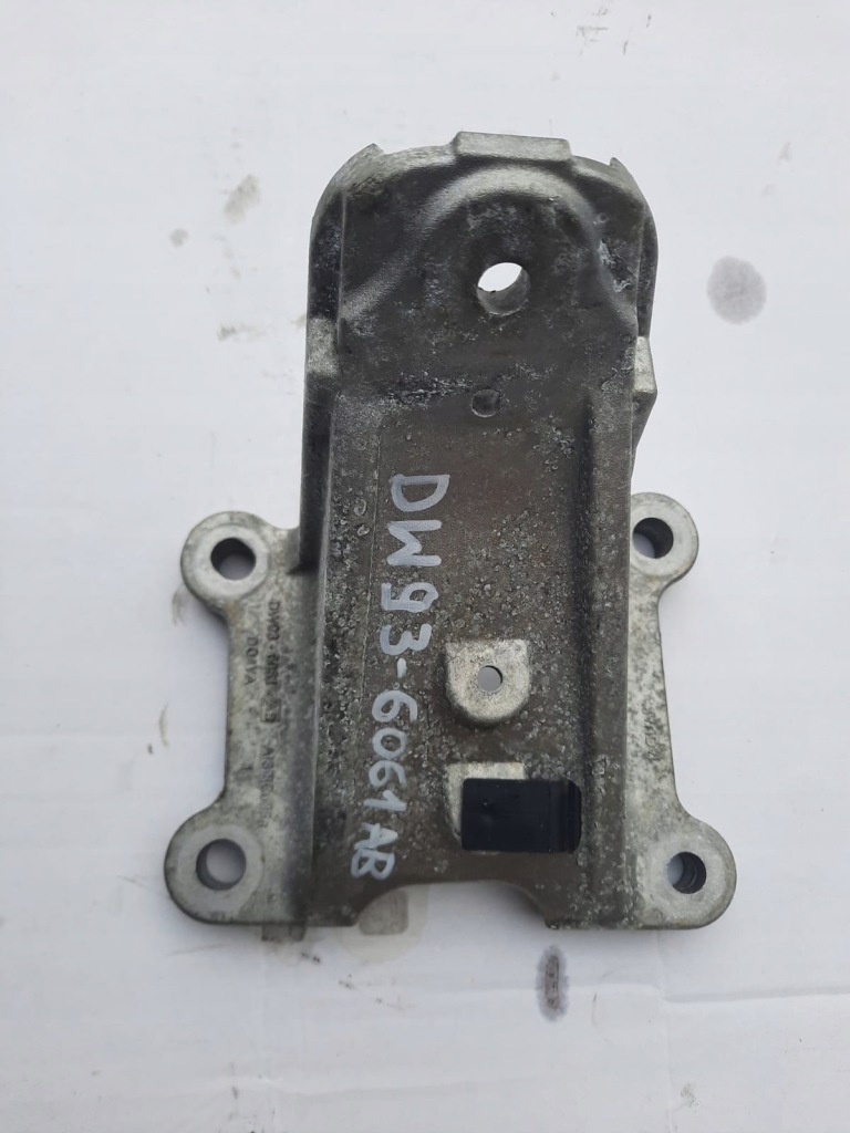 фото №1, Jaguar f-type кронштейн двигателя 5,0