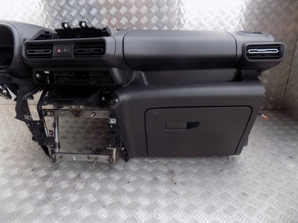 фото №6, Citroen berlingo iv partner iv rifter 2024r.- панель приладів приладова консоль