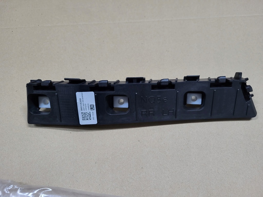 фото №8, Kia sportage 5 v 22r напрямна кронштейн бампера задня