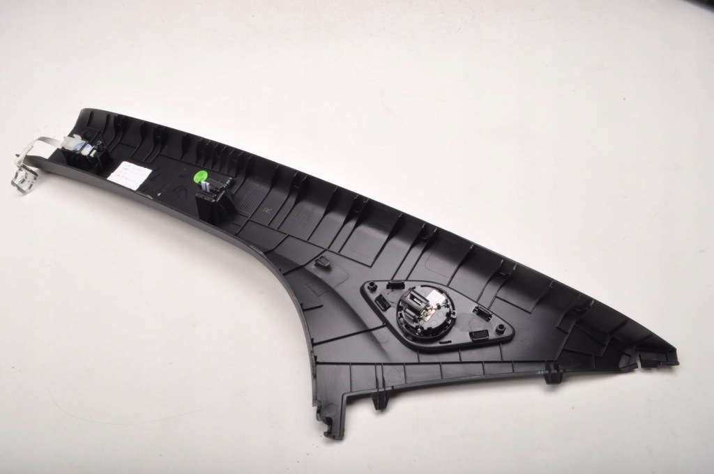 Купити Mg 3 накладка стійка пластик 11202833 права