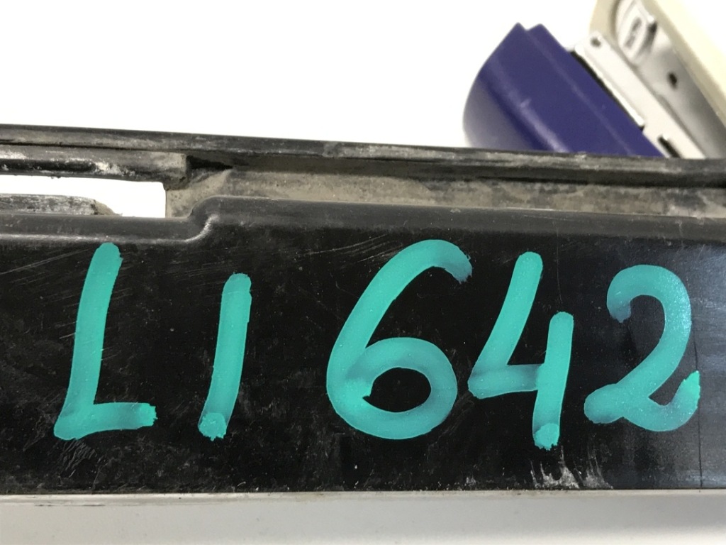 фото №10, Tesla s напрямна бампера задня середній 6007724-00-d