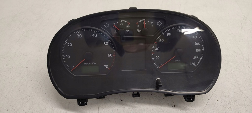 фото №1, Счетчик vw polo 9n 1,2 5d