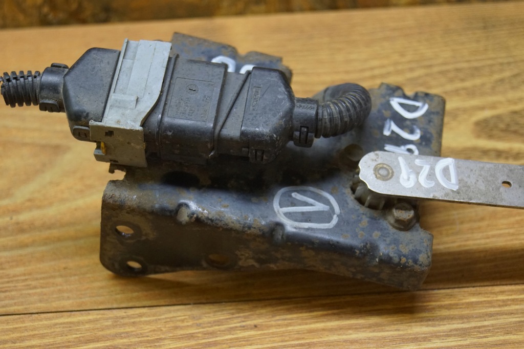 фото №6, Датчик вирівнювання ксенон maseratti ghibli iii