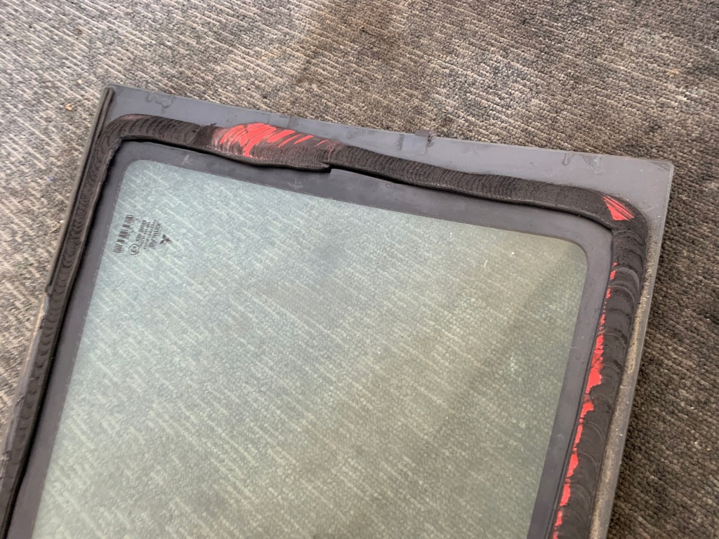 фото №8, Mitsubishi colt vi vii 3d стекло боковая правый задняя правая задняя оригинал