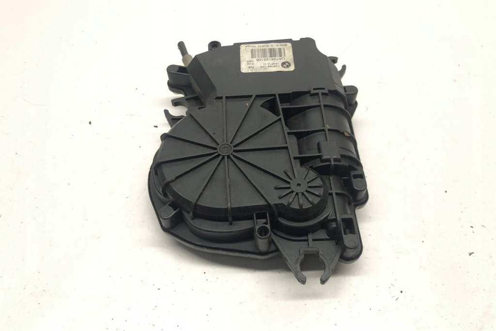 фото №10, Правий моторчик відкривання кришки багажника bmw 4 gran coupe f36 16367210