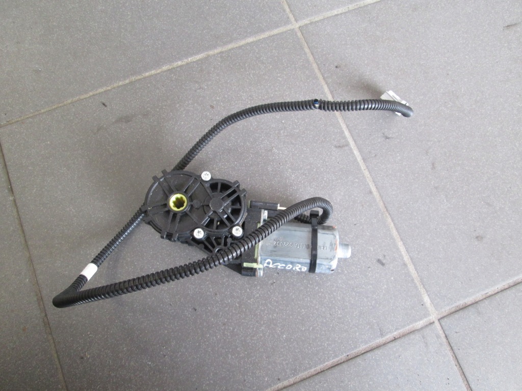 фото №1, Моторчик регулювання сидіння лівий перед accord vii 7