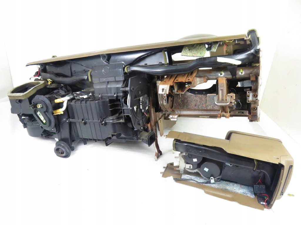 фото №9, Приборная панель nissan pathfinder iii