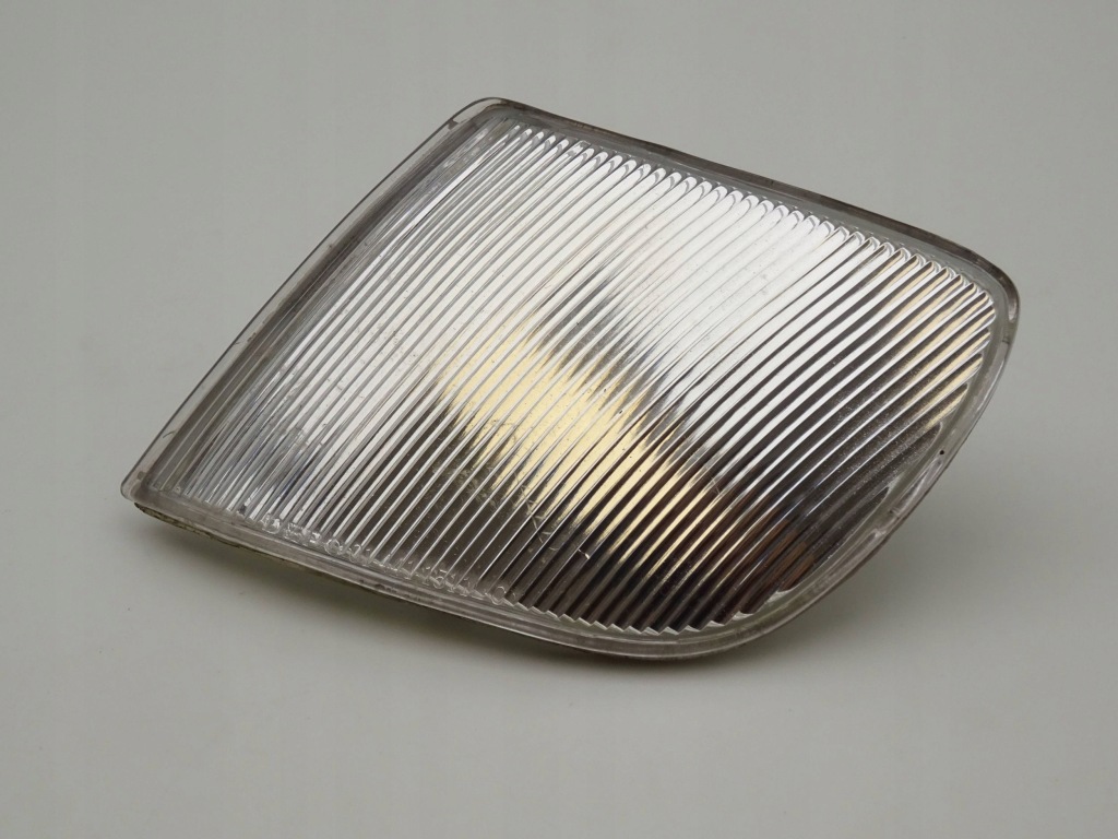 фото №1, Заглушка отражатель лампы левый перед vw passat b4 084411511lf nr12