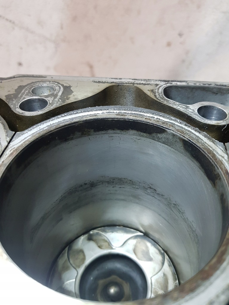 фото №10, Dół двигуна volvo v70 xc60 xc70 s60 s80 2.4d d5244t15 181km