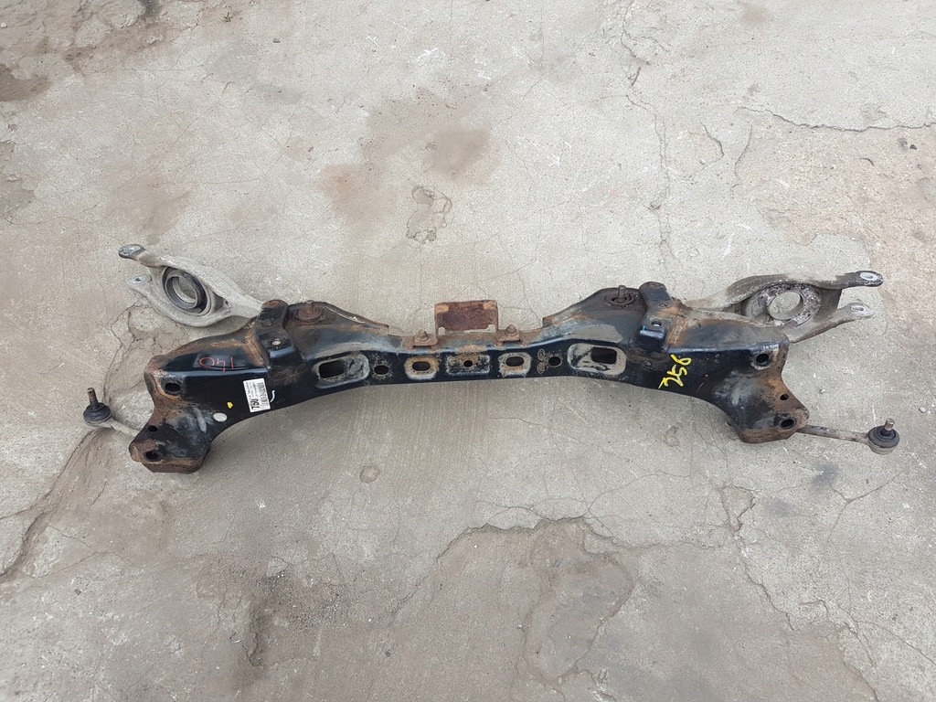 фото №1, Hyundai i40 подрамник подрамник балка подвеска задняя