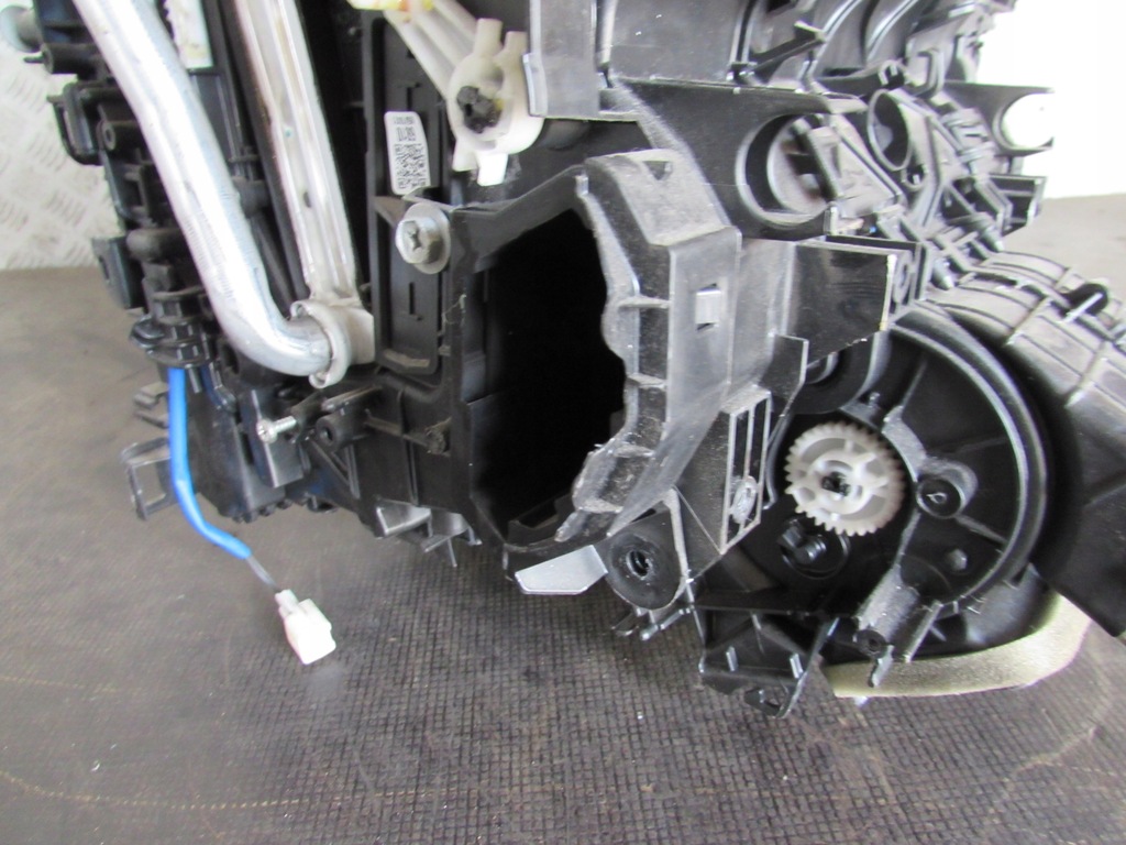 фото №10, Корпус отопителя 443260-8482 toyota corolla e21 18-22 r.