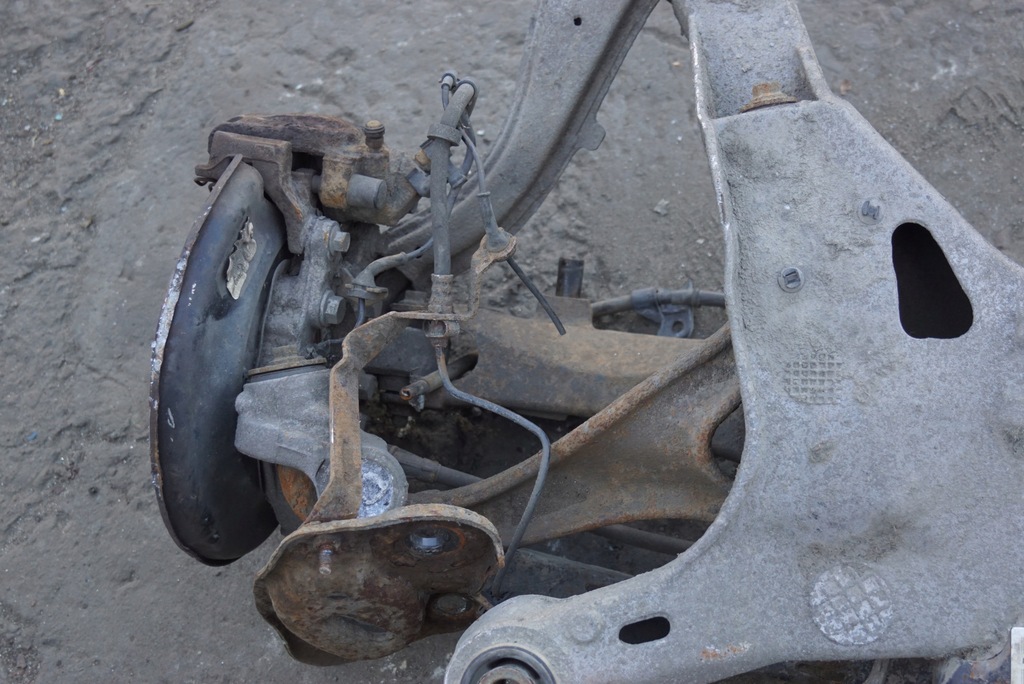 фото №14, Підвіска oś балка задня підрамник volvo cx70