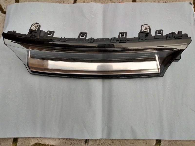 фото №1, Протитуманна фара правий led drl vw transporter t7