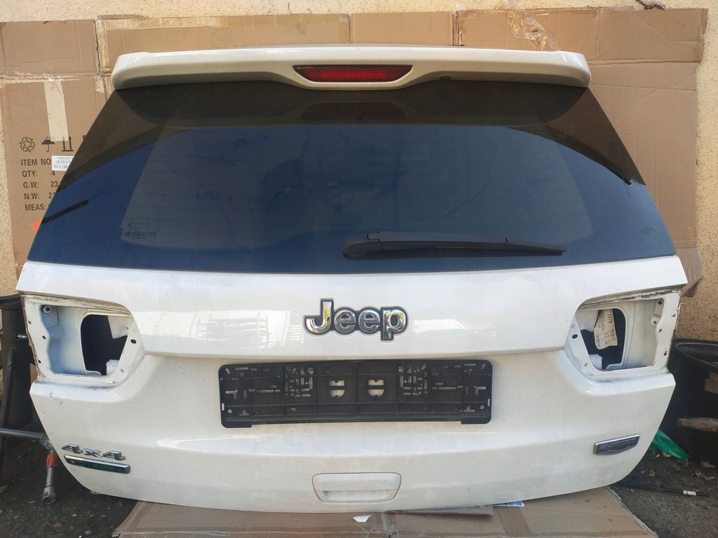 фото №1, Jeep grand cherokee wk2 крышка багажника задняя