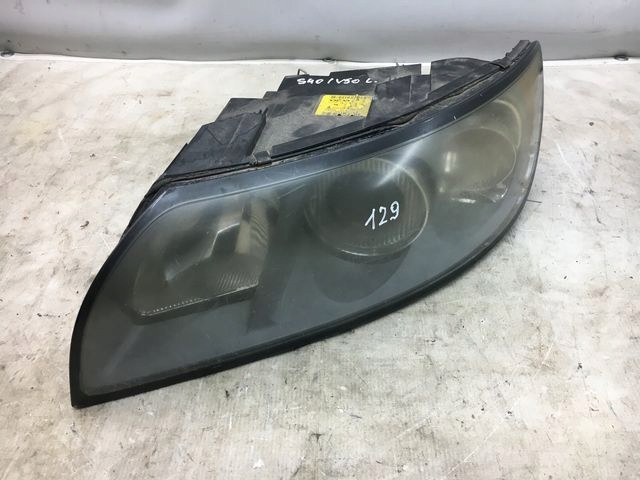 фото №1, Volvo s40 v50 лампа левая передняя 30698885