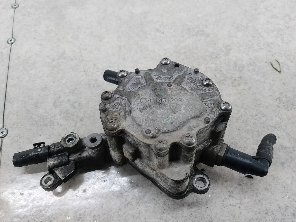 фото №1, Насос вакуум vw passat b6 038145209m bosch 2.0 tdi