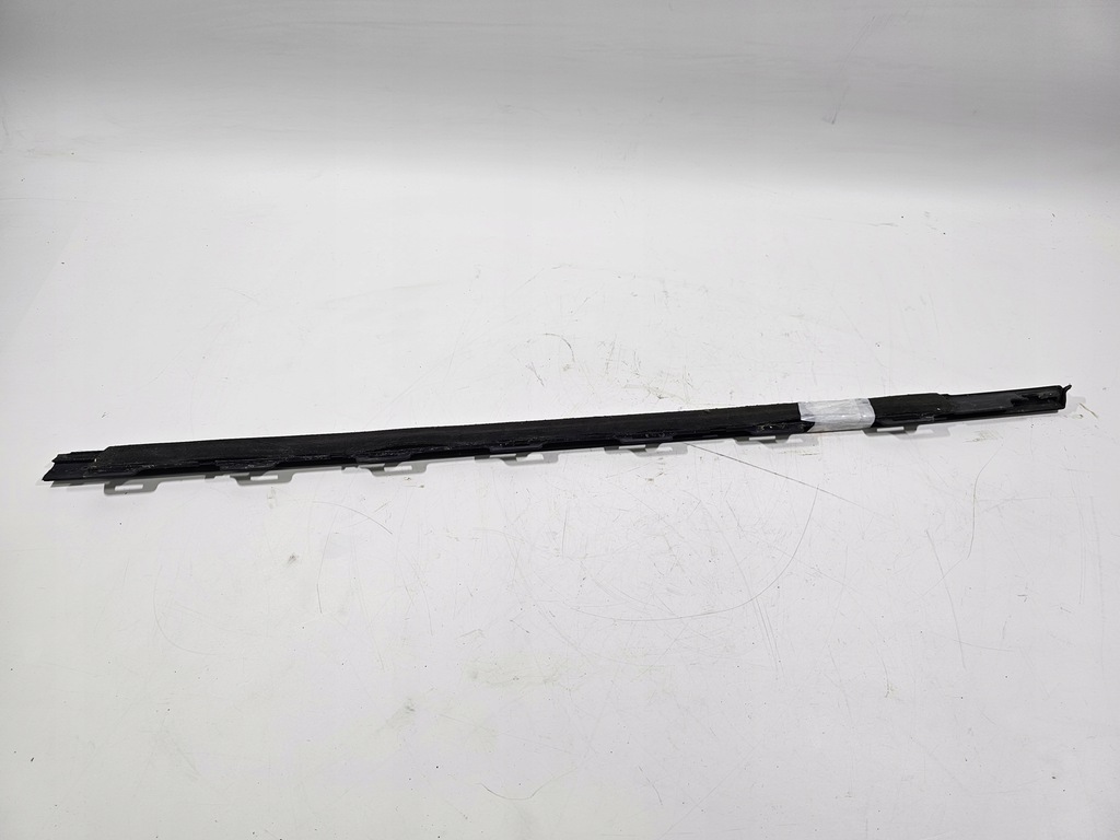 фото №6, Молдинг ущільнювач правий перед peugeot 208 i #1643