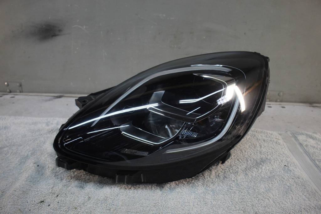 фото №1, Лампа левая перед ford puma full led l1tb-13e015-eh