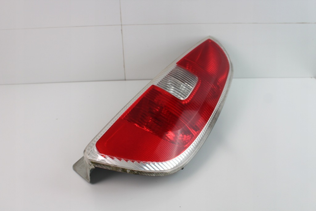 фото №1, Лампа правый задняя задняя skoda roomster 06-10r