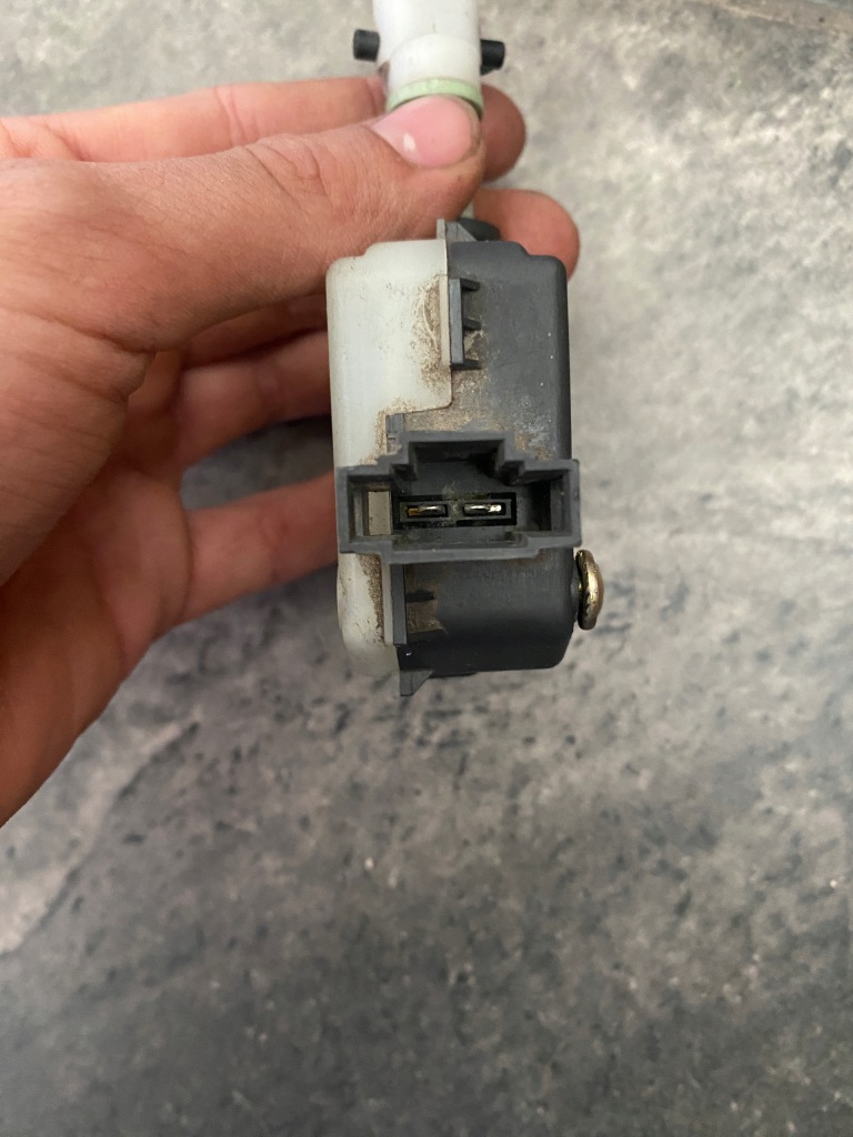 фото №4, Привід кришка пального toyota avensis t25