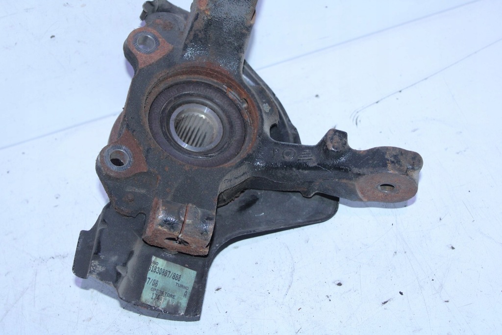 фото №5, Поворотний кулак ступиця права передня lancia delta iii